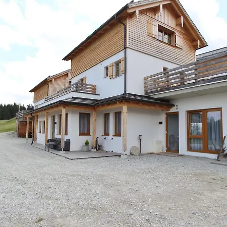 Boutique In Lungau With Terrace 아파트 *